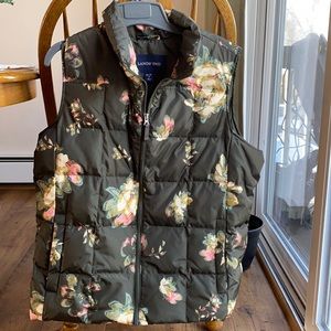 Like new Floral Lands End down vest - like new